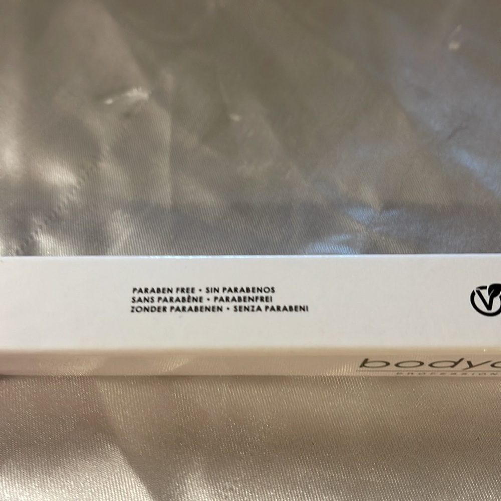 Bodyography Lip Pencil 2 pack .04 oz - Picture 3 of 7